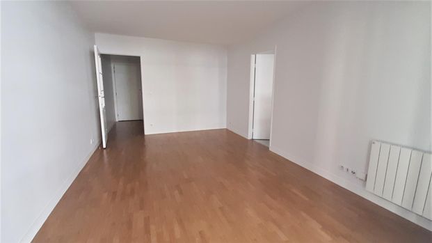 location Appartement F1 DE 33.3m² À BOULOGNE - Photo 1