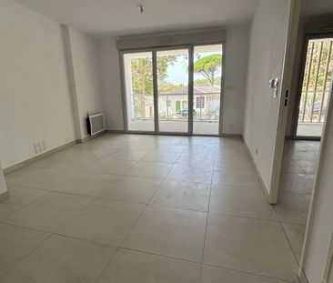 Location Appartement 2 pièces 42m² MARSEILLE 11ème - Photo 1