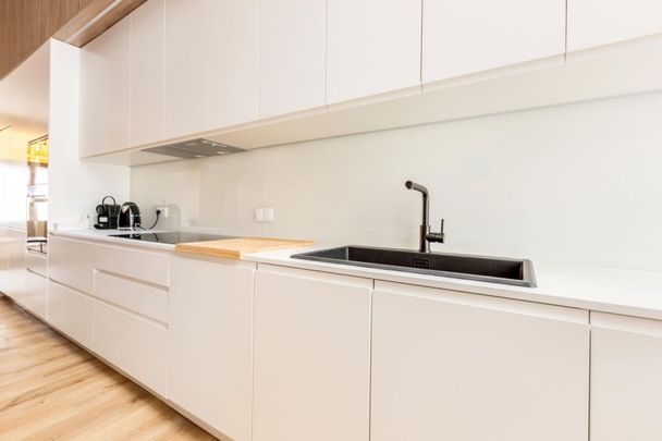 A LOUER : T5 à LILLE • Centre / republique • 6 000 € - Photo 1