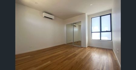 COMFORT MEETS CHARM - Photo 3