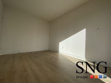 T2 AVEC BALCON ET PARKING - Photo 2