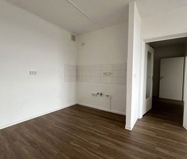 Endlich Zuhause: 2-Raum-Wohnung mit Ausblick - Photo 2