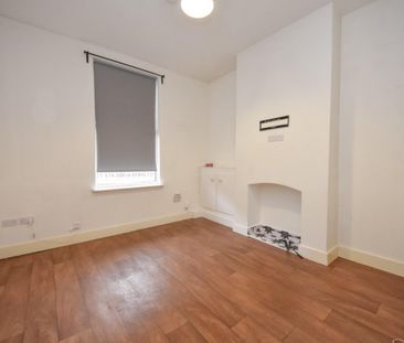 3 bed House - Terraced for Rent - Photo 1
