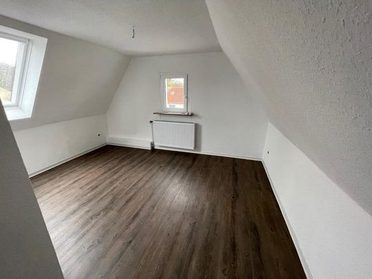 ✨ Einzigartige 3-Zimmer-Wohnung mit zusätzlichem DG-Bereich - Photo 1