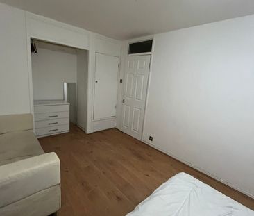 Room in a Shared Flat, Dacre Park, SE13 - Photo 3