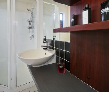 two-bedroom apartment - Photo 5