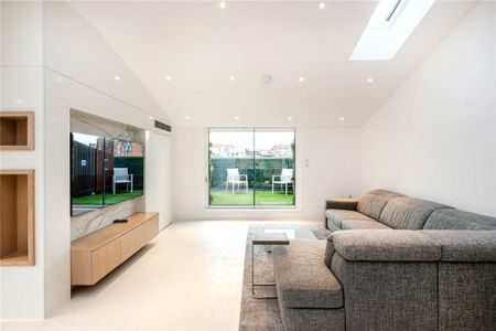 2 bedroom penthouse to rent - Photo 4