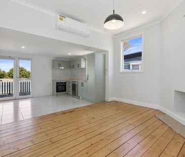 Charm, Comfort & Convenience! - Photo 4