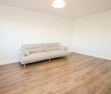 4 bedroom detached house to rent - Photo 1