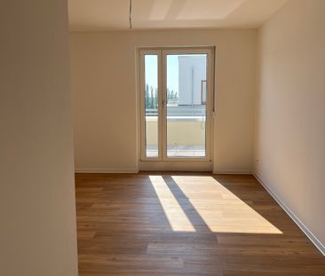 *Erstbezug* Moderne Dachgeschosswohnung mit Blick ins Grüne! - Photo 6