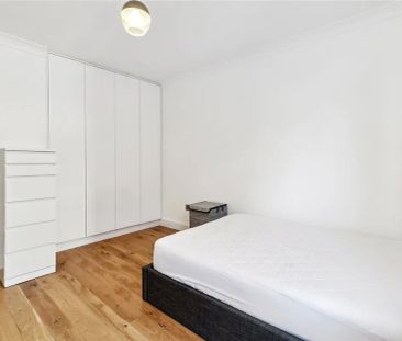 1 bedroom flat in Shaftesbury Street - Photo 4