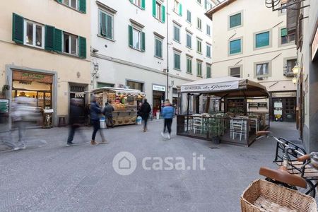 Bilocale in Affitto in Via Dante Alighieri 16 a Firenze - Photo 2
