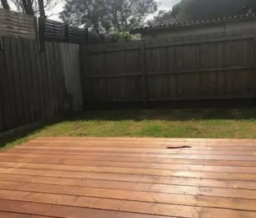 Modern Family Townhouse in a Prime Location - Photo 3