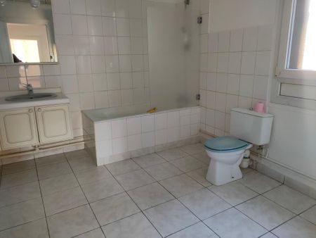 Location Appartement 2 pièces 55m² LE HAVRE 76600 - Photo 3