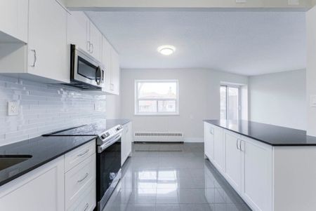 Lakeshore Apartments - Photo 5