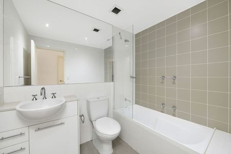 101/42 Rider Boulevard, Rhodes - Photo 3