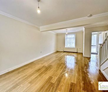 3 bedroom terraced house to rent - Photo 3