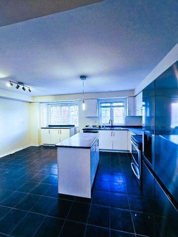 For Lease - 20 Etienne Street Unit# Main, Toronto, Ontario - Photo 2