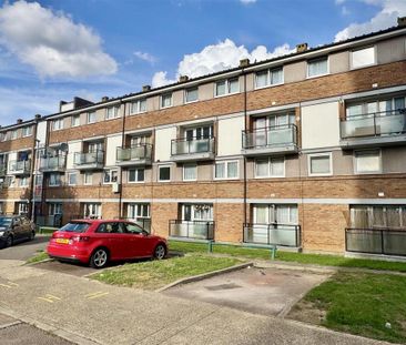 3 bedroom maisonette to rent - Photo 2