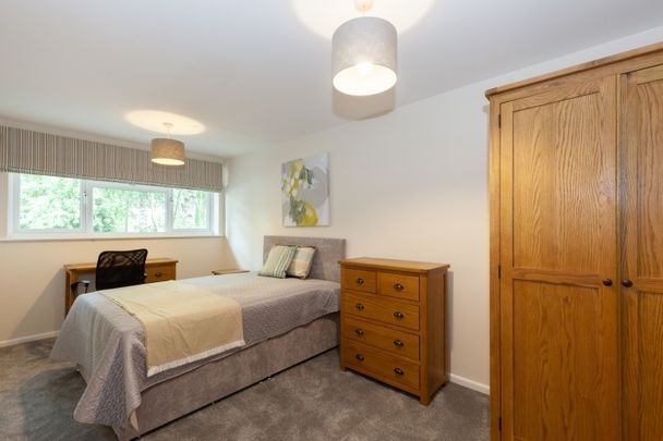 Horwood Close, Headington - Photo 1