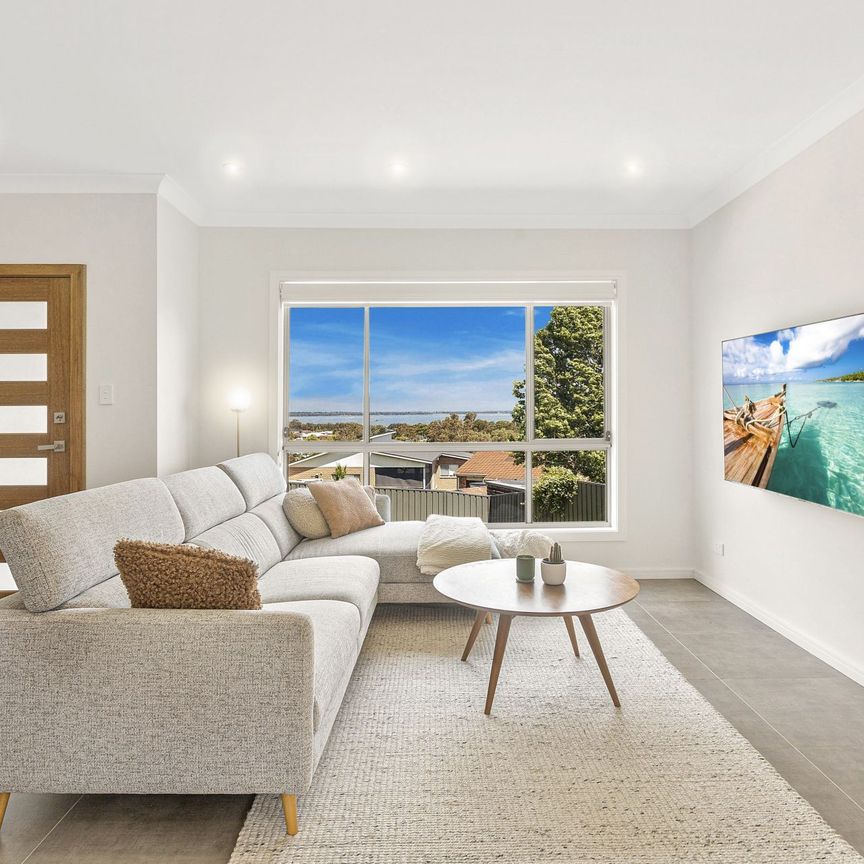 Contemporary Luxury - Photo 1