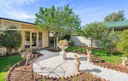 Forestville - Photo 3