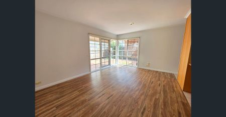 STREET FRONT 3 BEDROOM BEACHSIDE VILLA - Photo 2