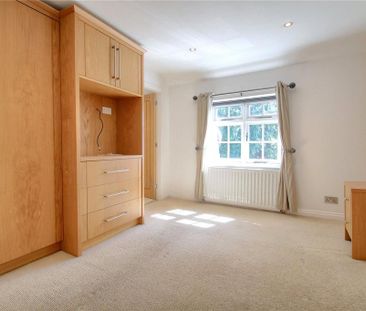 3 bedroom end of terrace house to rent - Photo 3