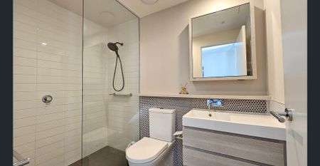 Stylish 2-Bedroom Apartment with 2 Bathrooms and 1 Private Carpark in Prime South Brisbane Location - Photo 4