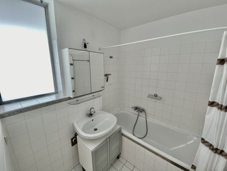 Moderne 1-Zimmer Wohnung im 10. Bezirk zu vermieten inkl. Kellerabteil und Garagen-Stellplatz - Photo 3