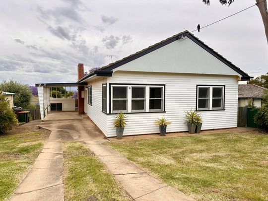 EAST TAMWORTH - House for Lease - Photo 1