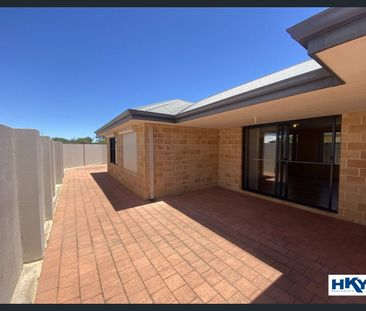 GREAT CORNER LOCATION ! - Photo 2