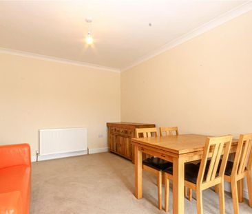 4 bedroom semi-detached house to rent - Photo 5