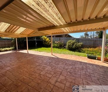 13 Feathertop Drive, Noble Park North - Photo 4