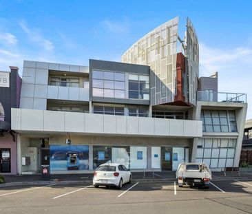 Spacious Apartment In The Heart Of Mordialloc - Photo 1