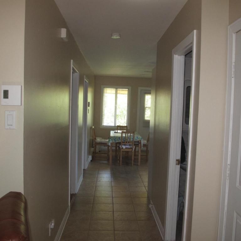 Très beau 4 1/2 près de TOUT et TRANQUILLE !!! - Photo 1