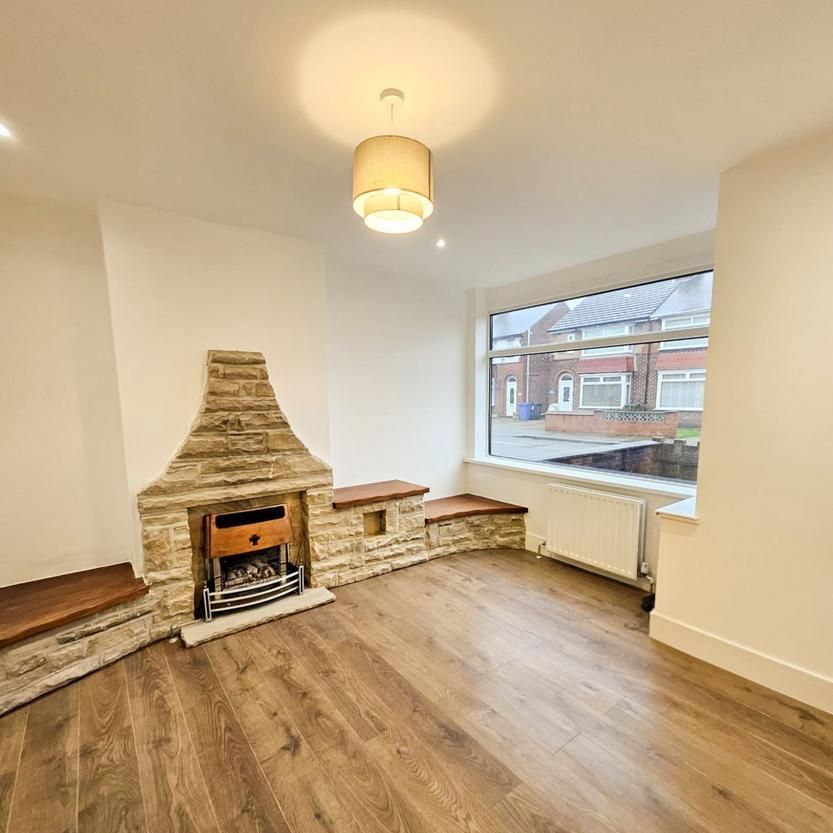 3 bedroom semi-detached house to rent - Photo 1