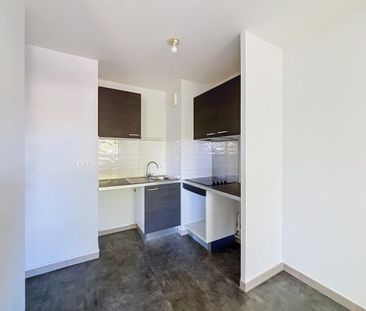 Location Appartement 3 pièces 60m² BRUGES 33520 - Photo 5