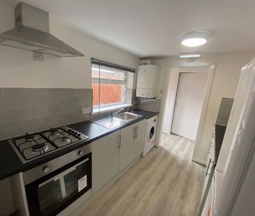 4 bedroom house to rent - Photo 3