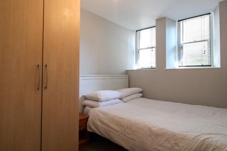 2 bedroom apartment to rent - Photo 4