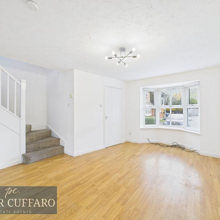 3 bedroom end of terrace house to rent - Photo 1