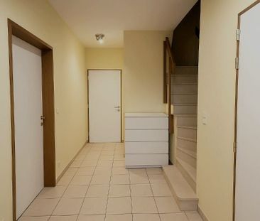 GEZELLIGE GEZINSWONING MET 3 SLPKS | GARAGE EN TUIN IN HARTJE DENTE... - Photo 1