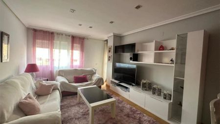 Piso de alquiler en Calle Clara Campoamor, 23, Reyes Católicos - Paseo San Antonio - Foto 2