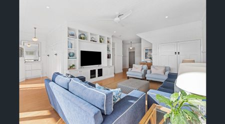 Luxury Queenslander Living in the Heart of Paddington - Photo 2