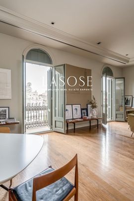 Flat 183m² to rent in Eixample, Barcelona - Photo 1