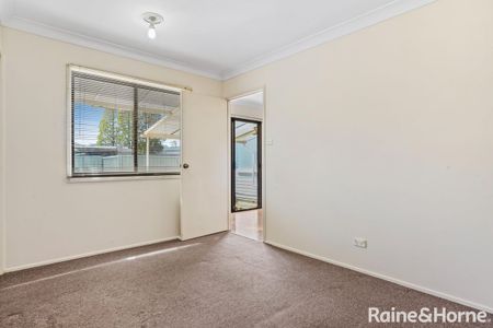 4B Daley Place, Fairfield West, NSW 2165 - Photo 3