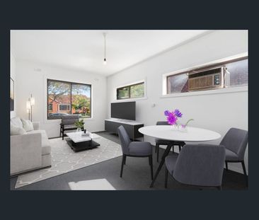 Wonderful 3 Bedroom home! - Photo 2