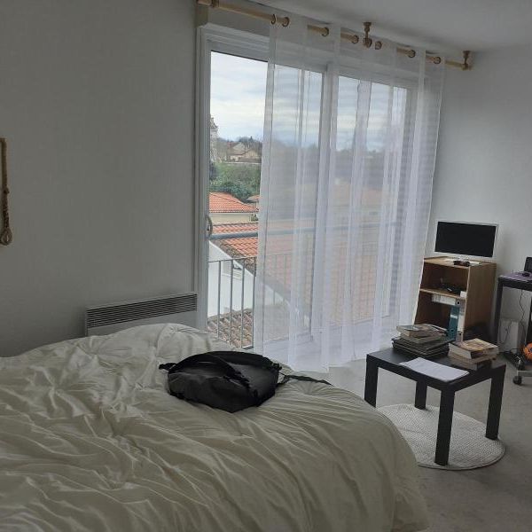 Location Appartement 1 pièce 27m² MONT DE MARSAN 40000 - Photo 1