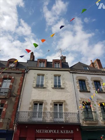 Pour visiter, appeler le 02.23.55.91.17 VITRE - Centre ville - Rue Poterie. Appartement T1 bi... - Photo 4