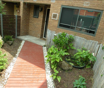 6/79-81 Earl Street, Kew VIC 3101 - Townhouse For Rent | Domain - Photo 5